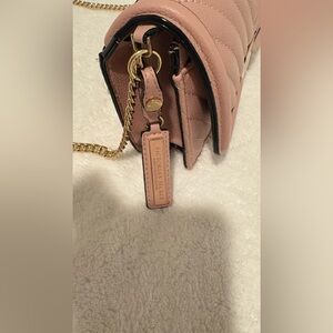 New, I never used it
I'm selling it because I'm remodeling my closet